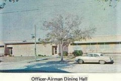 gallery_then-now-68-E_1967-Dining-Hall-mod